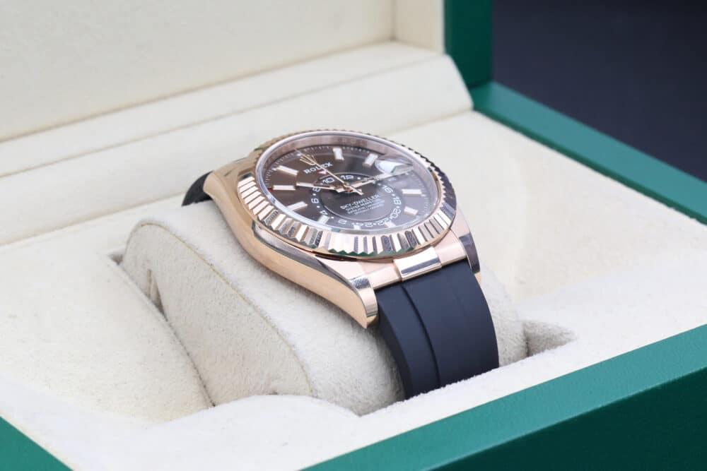 Rolex 326235 Chocolate SKY DWELLER  42mm 2023 - Image 5