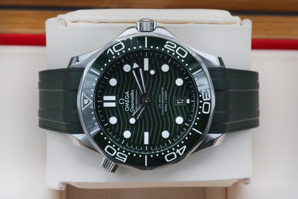 Omega 21032422019001 Green SEAMASTER 42mm 2022 - Image 4