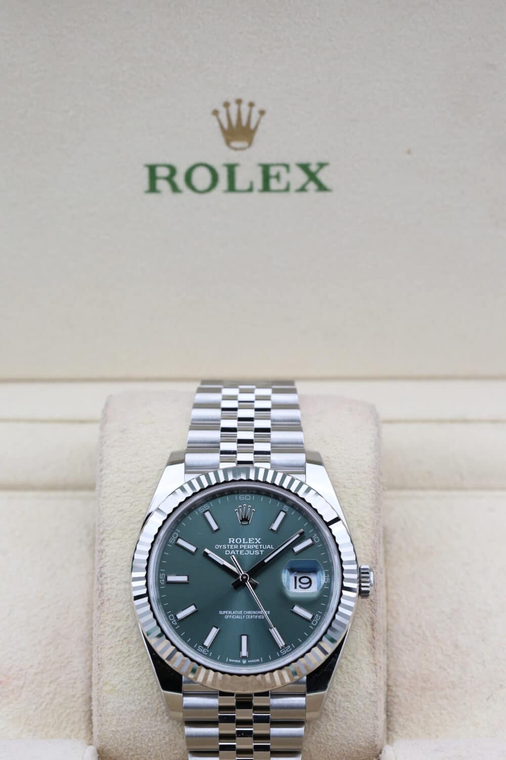 Rolex Datejust Mint Green 126334 41mm 2024 - Image 3