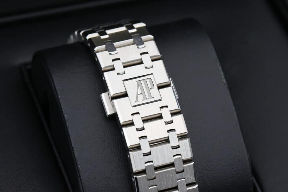 Audemars Piguet 15500ST Blue ROYAL OAK  41mm 2020 - Image 7