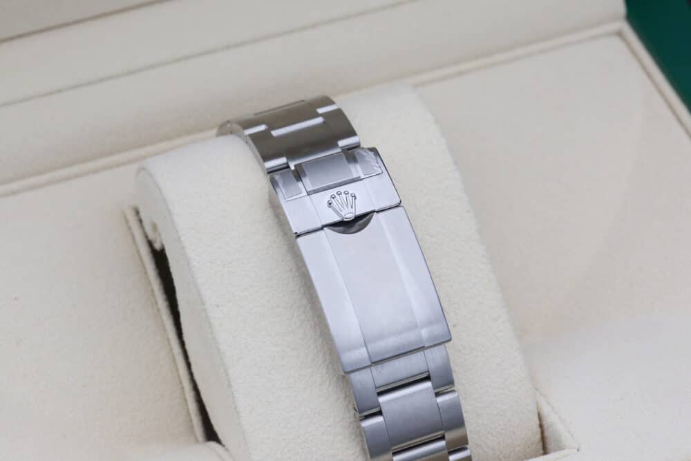 Rolex Explorer II Black 226570 42mm 2023 - Image 7