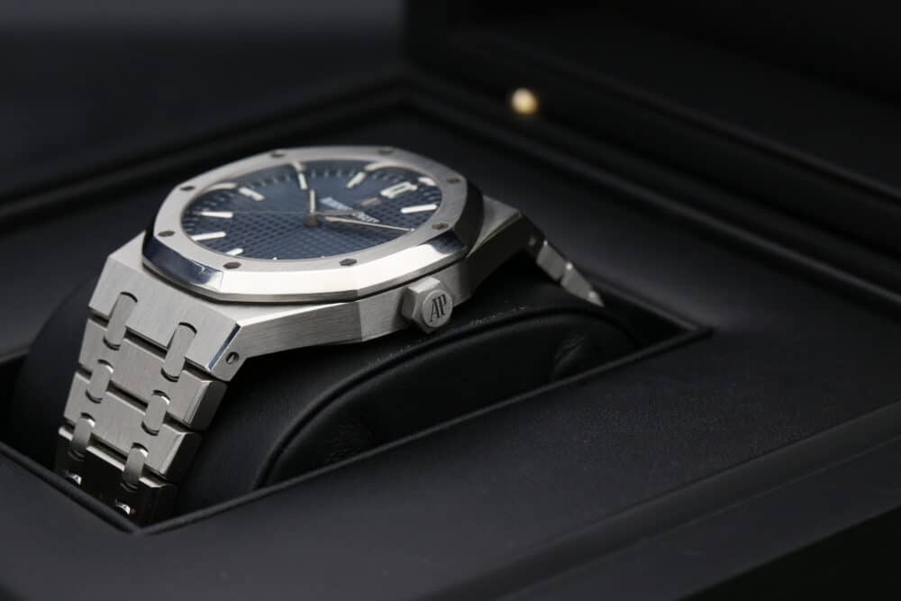 Audemars Piguet 15500ST Blue ROYAL OAK  41mm 2020 - Image 5