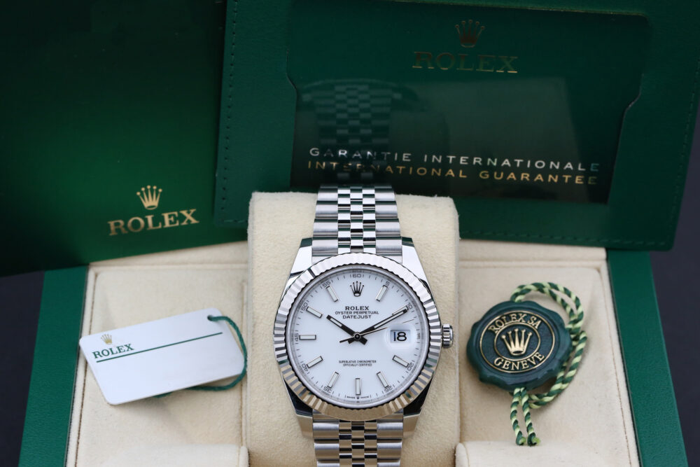 Rolex 126334 White DATEJUST 41mm 2023 - Image 4