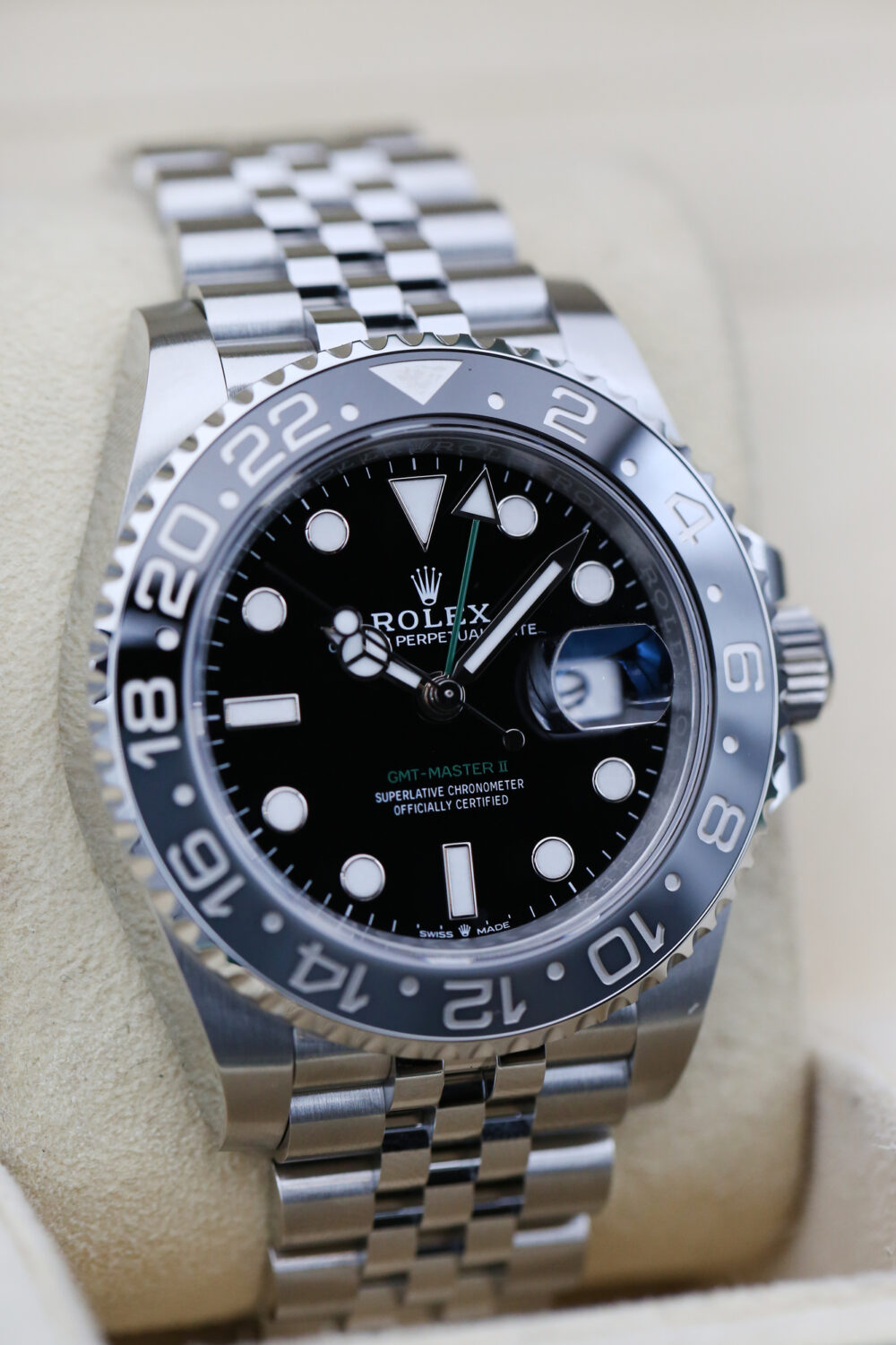 Rolex 126710GRNR Black GMT MASTER II 40mm 2024 - Image 2