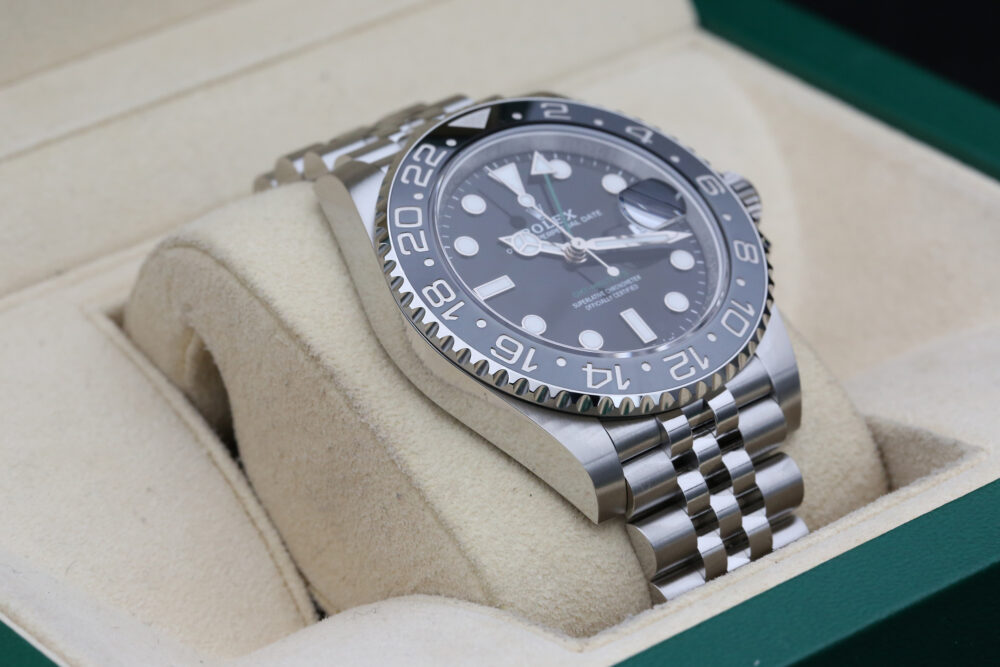 Rolex 126710GRNR Black GMT MASTER II 40mm 2024 - Image 7