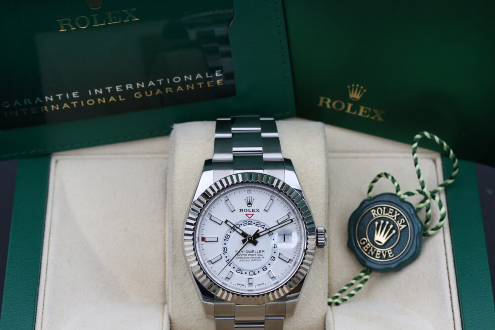 Rolex 326934 White SKYDWELLER 42mm 2020 - Image 4