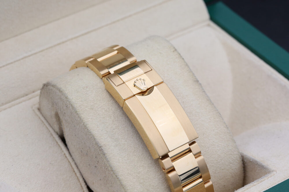 Rolex 116508 Champange Diamond DAYTONA 40mm 2022 - Image 8