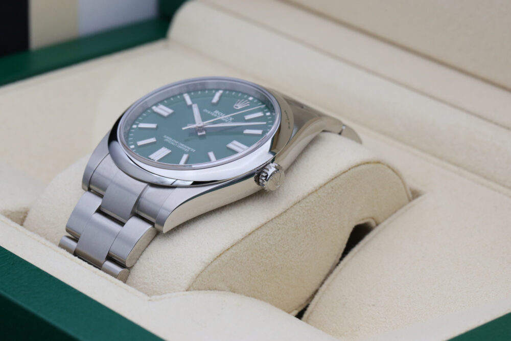 Rolex 124300 Green OYSTER PERPETUAL 41mm 2024 - Image 6