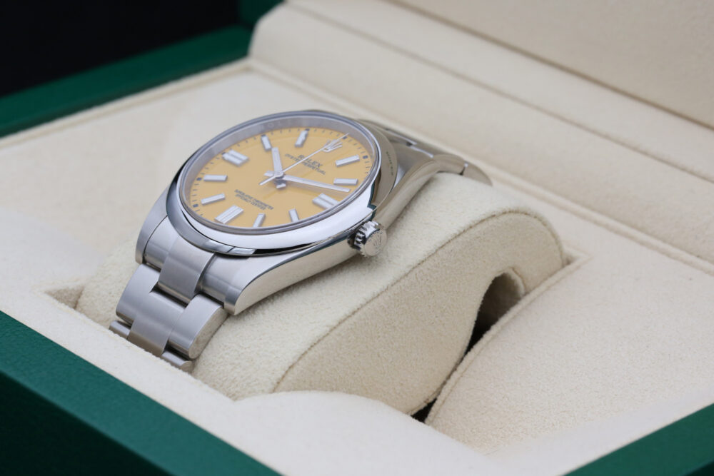Rolex 124300 Yellow OYSTER PERPETUAL 41mm 2020 - Image 6