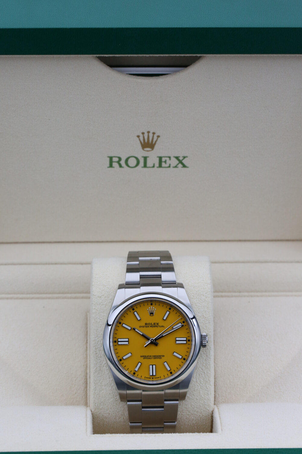 Rolex 124300 Yellow OYSTER PERPETUAL 41mm 2020 - Image 4