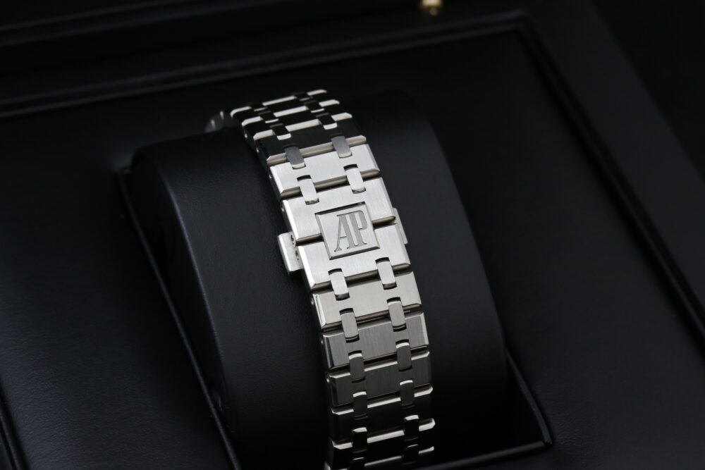 Audemars Piguet 26331ST.OO.1220ST.01 Blue Chronograph ROYAL OAK 41mm 2021 - Image 8