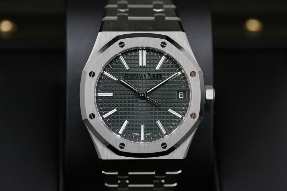 Audemars Piguet 15510ST Green ROYAL OAK 41mm 2024