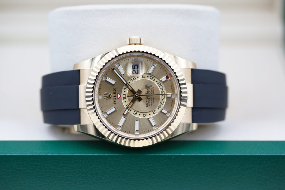 Rolex 326238 Champagne SKY-DWELLER 42mm 2023 - Image 3