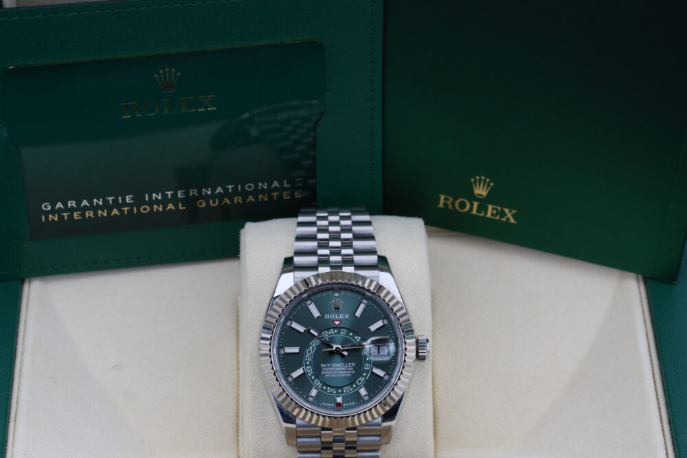 Rolex 336934 Green SKYDWELLER 42mm 2024 - Image 5