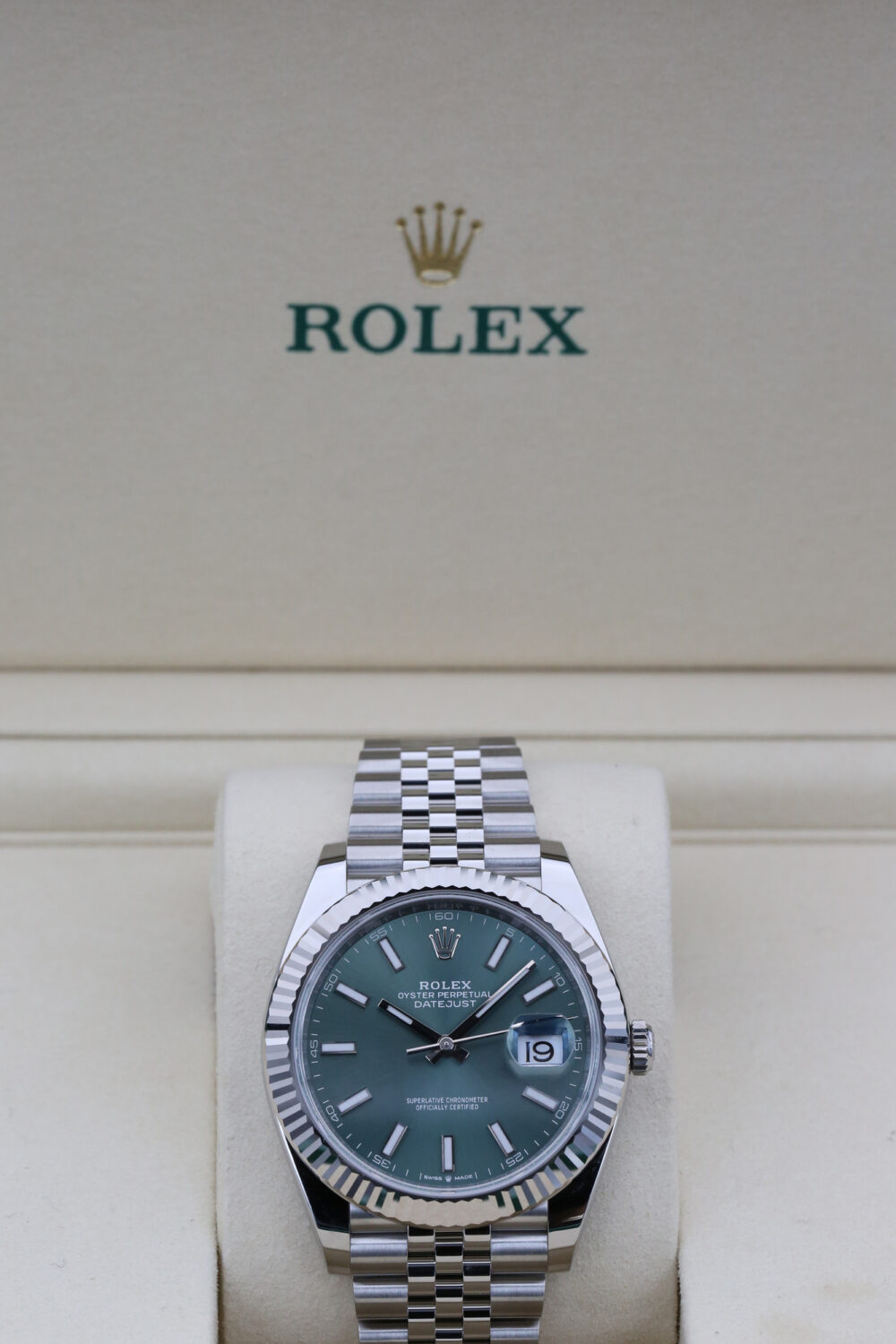 Rolex 126334 Mint Green DATEJUST 41mm 2025 - Image 5