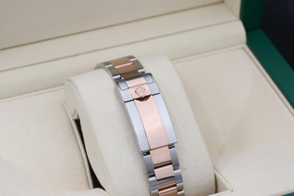 Rolex 126621 Chocolate YACHT-MASTER 40mm 2022 - Image 8
