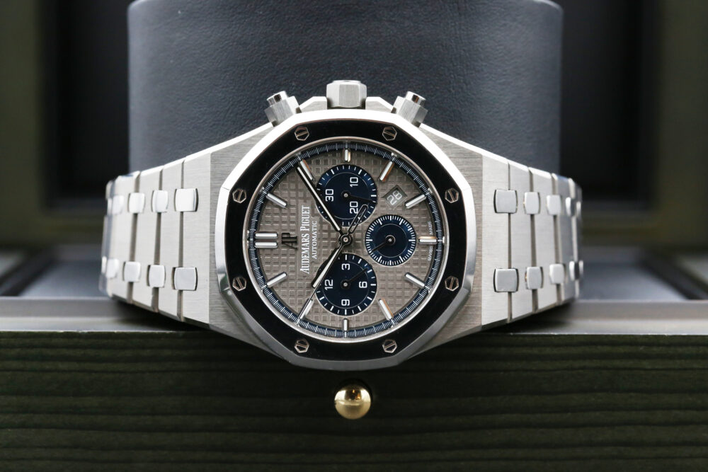 Audemars Piguet 26331IP.OO.1220IP.01 Grey Grande Tapisserie ROYAL OAK 41mm 2021 - Image 3
