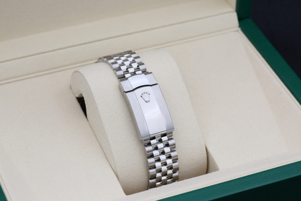 Rolex Datejust White Index 126334 41mm 2025 - Image 8