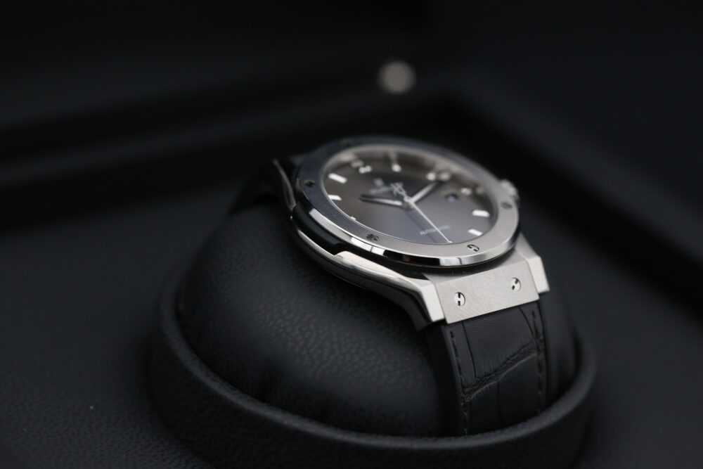 Hublot 542.NX.7071.LR Racing Grey CLASSIC FUSION  42mm 2023 - Image 7