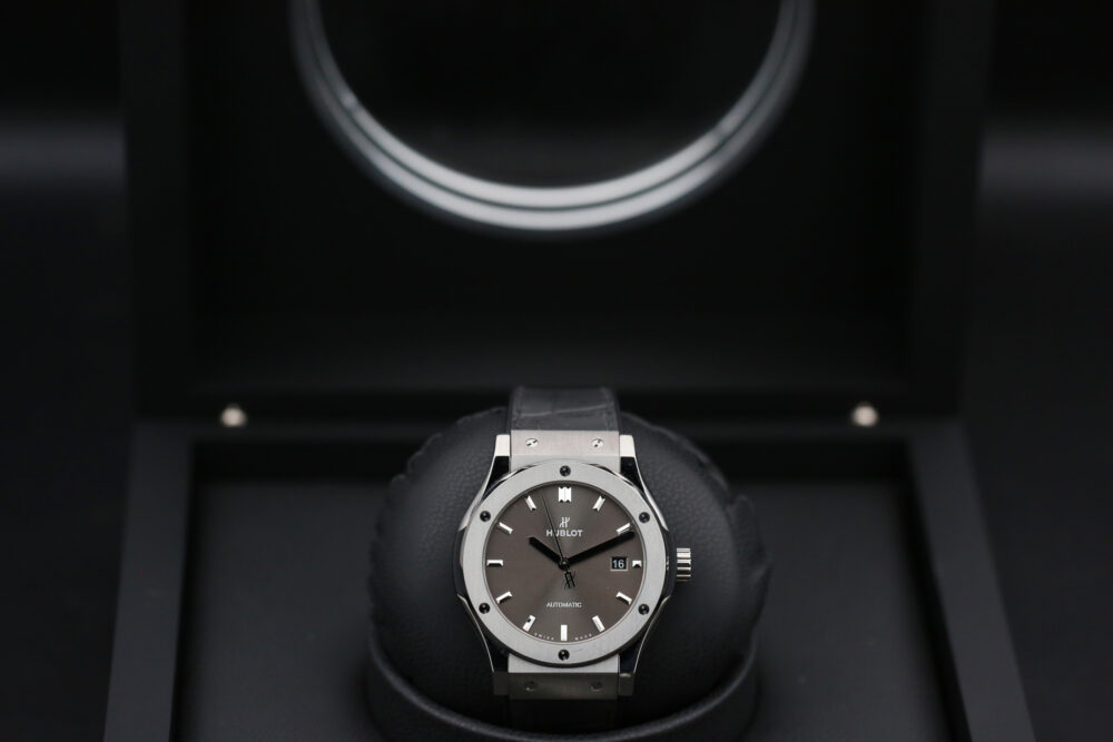 Hublot 542.NX.7071.LR Racing Grey CLASSIC FUSION  42mm 2023 - Image 5