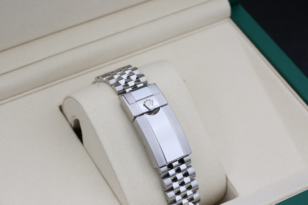 Rolex 126710BLRO Pepsi GMT-MASTER II 40mm 2025 Pepsi - Image 8